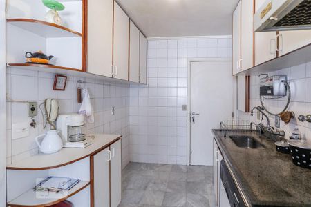 Apartamento à venda com 115m², 4 quartos e 2 vagasCozinha