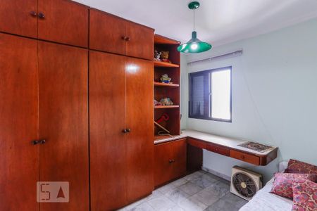 Apartamento à venda com 115m², 4 quartos e 2 vagasQuarto 2