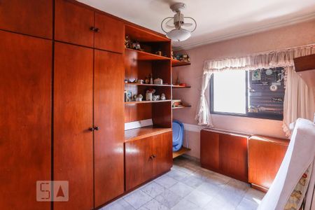 Apartamento à venda com 115m², 4 quartos e 2 vagasQuarto 3