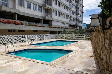 Apartamento para alugar com 73m², 3 quartos e 1 vagaÁrea comum - Piscina