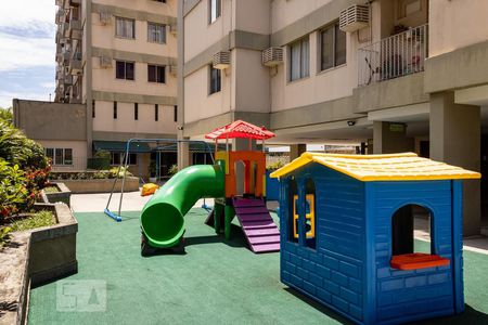 Apartamento para alugar com 73m², 3 quartos e 1 vagaÁrea Comum - Playground