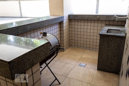 Apartamento para alugar com 73m², 3 quartos e 1 vagaÁrea comum - Churrasqueira