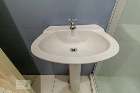 Studio para alugar com 32m², 1 quarto e sem vaga Studio para alugar com 32m², 1 quarto e sem vagaBanheiro