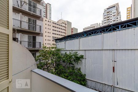 Varanda de kitnet/studio para alugar com 1 quarto, 32m² em Bela Vista, São Paulo