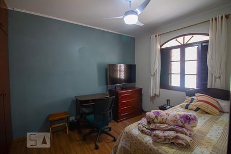 Casa à venda com 172m², 3 quartos e 2 vagas Casa à venda com 172m², 3 quartos e 2 vagasQuarto 2