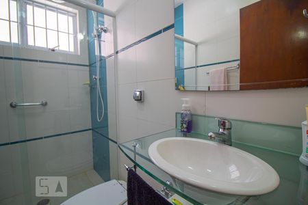 Casa à venda com 172m², 3 quartos e 2 vagas Casa à venda com 172m², 3 quartos e 2 vagasBanheiro da Suíte