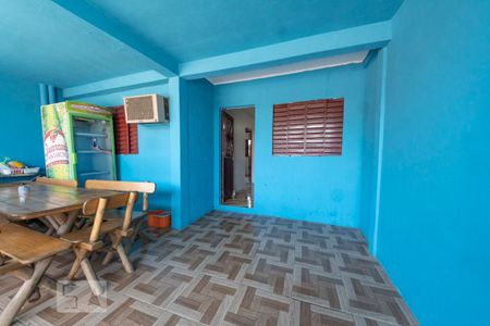 Casa à venda com 200m², 3 quartos e 2 vagasVaranda Gourmet  e Garagem 