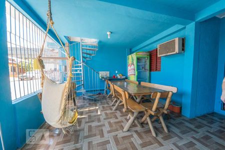 Casa à venda com 200m², 3 quartos e 2 vagasVaranda Gourmet  e Garagem 