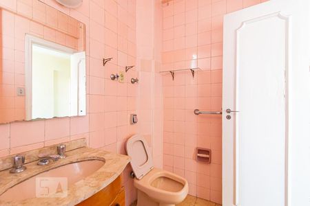 Apartamento à venda com 170m², 3 quartos e 1 vagaBanheiro da Suíte