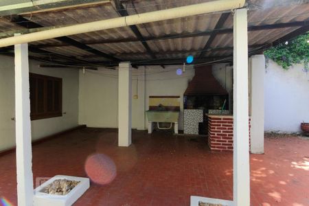 Casa à venda com 450m², 4 quartos e 2 vagasChurrasqueira