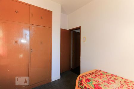 Casa à venda com 450m², 4 quartos e 2 vagasQuarto 1