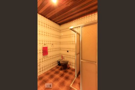 Casa à venda com 450m², 4 quartos e 2 vagasBanheiro 1