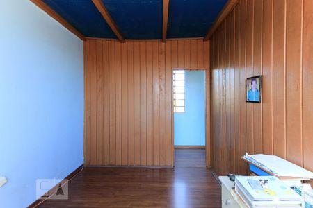 Casa à venda com 450m², 4 quartos e 2 vagasQuarto 4