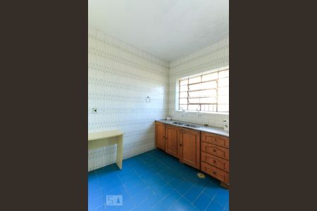Casa à venda com 450m², 4 quartos e 2 vagasCozinha