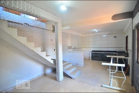 Casa 1 - Sala de casa para alugar com 2 quartos, 150m² em Estância Velha, Canoas