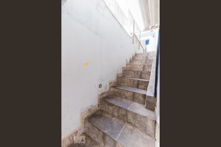 Casa à venda com 144m², 3 quartos e 2 vagasEscada