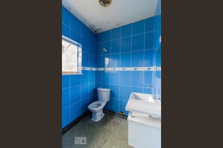 Casa à venda com 144m², 3 quartos e 2 vagasBanheiro