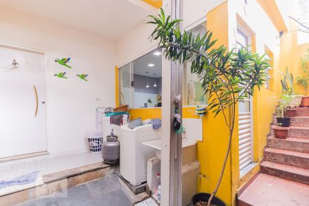 Casa à venda com 144m², 3 quartos e 2 vagasÁrea de Serviço