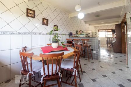 Casa à venda com 1000m², 3 quartos e 10 vagas Casa à venda com 1000m², 3 quartos e 10 vagasCozinha