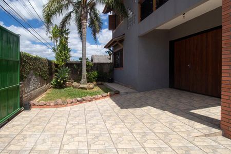 Casa à venda com 1000m², 3 quartos e 10 vagas Casa à venda com 1000m², 3 quartos e 10 vagasÁrea Externa