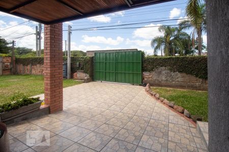 Casa à venda com 1000m², 3 quartos e 10 vagas Casa à venda com 1000m², 3 quartos e 10 vagasÁrea Externa