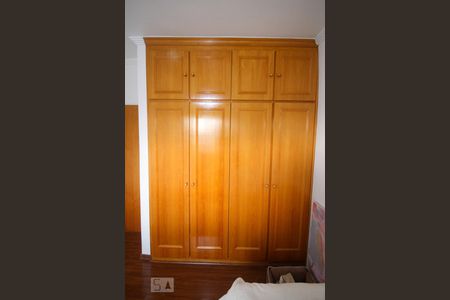 Apartamento à venda com 110m², 3 quartos e 1 vaga Apartamento à venda com 110m², 3 quartos e 1 vagaQuarto 2 - Armários