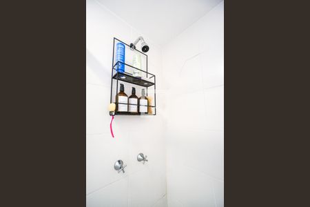 Apartamento para alugar com 80m², 2 quartos e 2 vagas Apartamento para alugar com 80m², 2 quartos e 2 vagasChuveiro