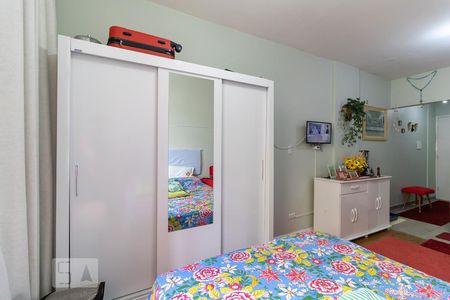 Quarto de kitnet/studio à venda com 1 quarto, 28m² em Liberdade, São Paulo