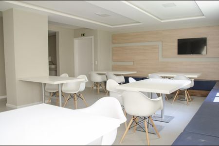 Apartamento para alugar com 61m², 2 quartos e 1 vaga Apartamento para alugar com 61m², 2 quartos e 1 vagaSalão de festas