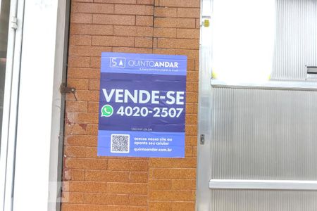 Casa à venda com 300m², 6 quartos e 4 vagasFachada