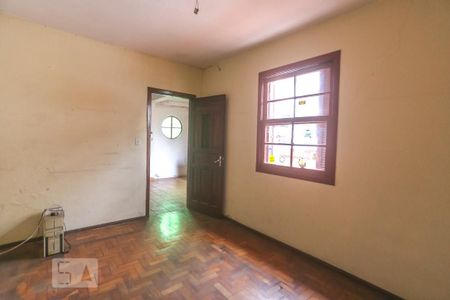 Casa à venda com 300m², 6 quartos e 4 vagasQuarto 1 - casa 02