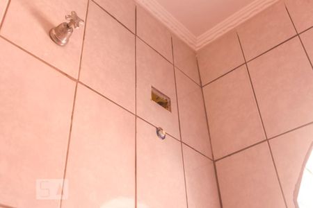 Casa à venda com 300m², 6 quartos e 4 vagasChuveiro