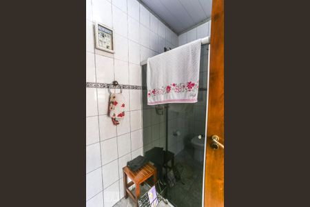 Casa à venda com 300m², 6 quartos e 4 vagasBanheiro de serviço - casa 01