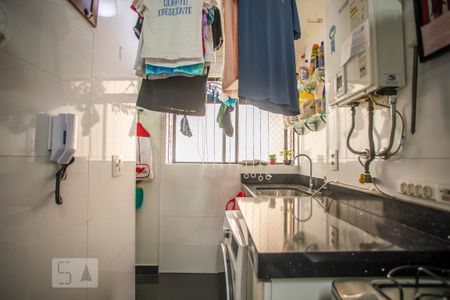 Apartamento à venda com 80m², 3 quartos e 1 vagaÁrea de Serviço