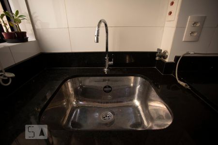 Apartamento à venda com 80m², 3 quartos e 1 vagaÁrea de Serviço - Torneira