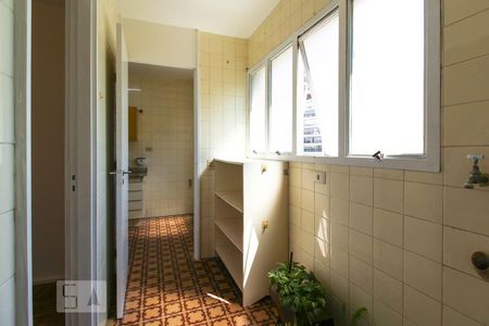 Apartamento à venda com 104m², 3 quartos e 1 vagaÁrea de Serviço