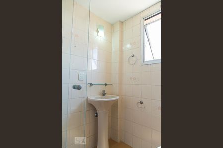 Apartamento para alugar com 60m², 2 quartos e 1 vaga Apartamento para alugar com 60m², 2 quartos e 1 vagaBanheiro