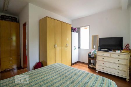 Casa de condomínio à venda com 410m², 4 quartos e 4 vagasSuíte 2