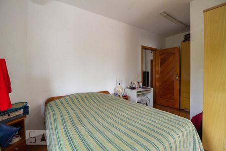 Casa de condomínio à venda com 410m², 4 quartos e 4 vagasSuíte 2