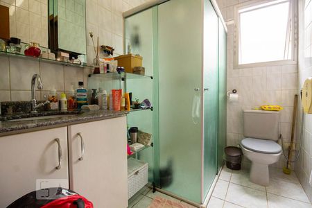 Casa de condomínio à venda com 410m², 4 quartos e 4 vagasBanheiro da Suíte 2