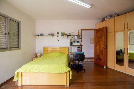 Casa de condomínio à venda com 410m², 4 quartos e 4 vagasSuíte 3