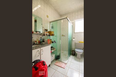 Casa de condomínio à venda com 410m², 4 quartos e 4 vagasBanheiro da Suíte 2