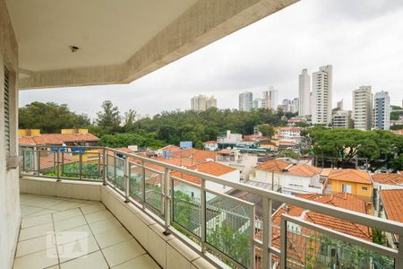 Casa de condomínio à venda com 410m², 4 quartos e 4 vagasVaranda 
