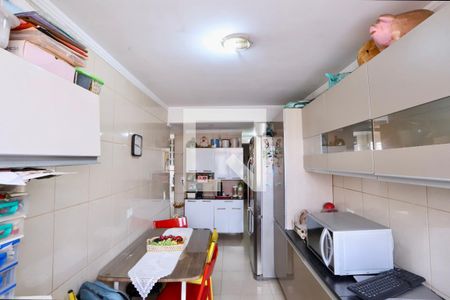 Casa à venda com 320m², 4 quartos e 3 vagasCozinha