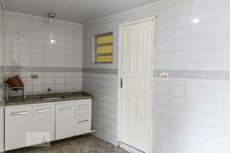 Cozinha de casa para alugar com 1 quarto, 25m² em Vila Gustavo, São Paulo