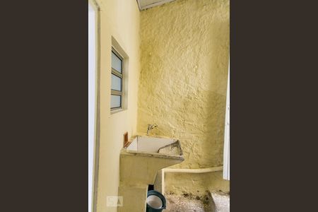 Casa para alugar com 25m², 1 quarto e sem vagaÁrea de Serviço