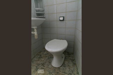 Casa para alugar com 25m², 1 quarto e sem vagaBanheiro