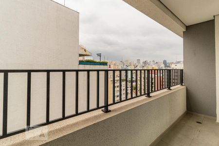 Studio à venda com 30m², 1 quarto e 1 vaga Studio à venda com 30m², 1 quarto e 1 vagaVaranda