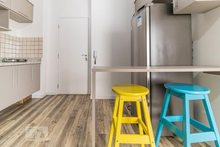 Studio à venda com 30m², 1 quarto e 1 vaga Studio à venda com 30m², 1 quarto e 1 vagaCozinha - Bancada