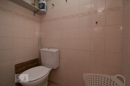 Apartamento à venda com 68m², 2 quartos e sem vagaBanheiro de Serviço